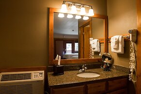 Silver Moon Inn