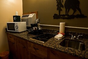 Silver Moon Inn