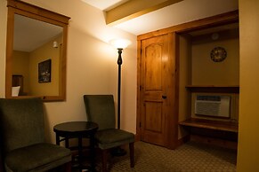 Silver Moon Inn