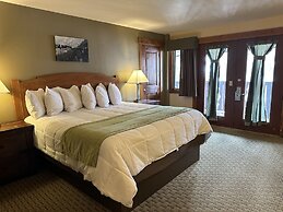 Silver Moon Inn