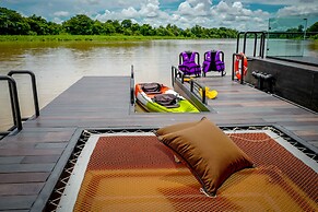 The Xcape River Kwai