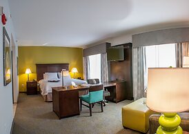 Hampton Inn & Suites Mishawaka/South Bend at Heritage Square