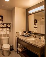 Hampton Inn & Suites Mishawaka/South Bend at Heritage Square