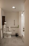Hampton Inn & Suites Mishawaka/South Bend at Heritage Square