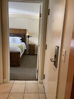 GetAways at Park Regency Resort