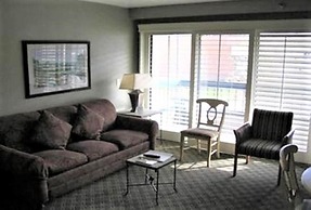 GetAways at Park Regency Resort