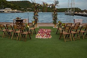 Copper and Lumber Store Hotel