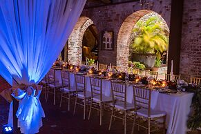 Copper and Lumber Store Hotel