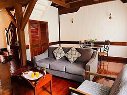 Copper and Lumber Store Hotel