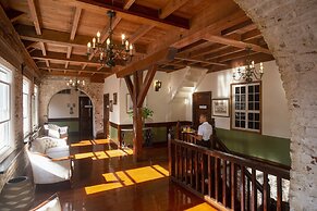 Copper and Lumber Store Hotel