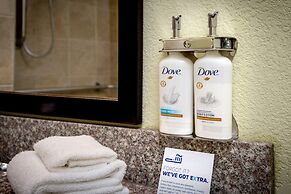 Holiday Inn Express & Suites Lebanon by IHG