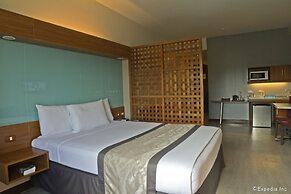 Microtel by Wyndham UP Technohub