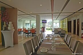 Microtel by Wyndham UP Technohub