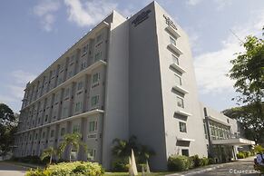 Microtel by Wyndham UP Technohub