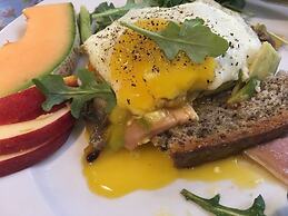 The Lady MacDonald Country Inn