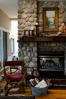 The Lady MacDonald Country Inn