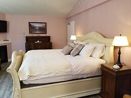 The Lady MacDonald Country Inn