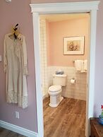 The Lady MacDonald Country Inn