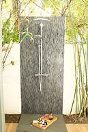 Ultravioleta Boutique Residences