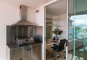 Sullivans Cove Apartments