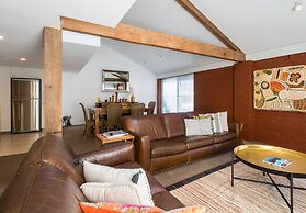 Sullivans Cove Apartments