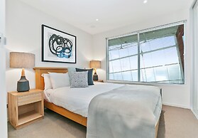 Sullivans Cove Apartments