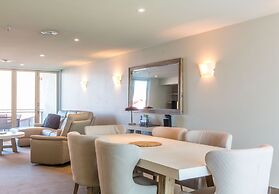 Sullivans Cove Apartments