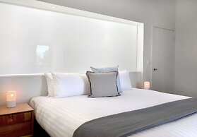 Sullivans Cove Apartments