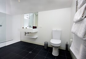 Sullivans Cove Apartments