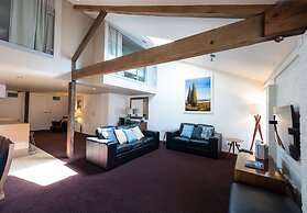 Sullivans Cove Apartments