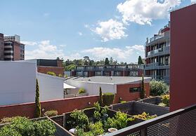 Sullivans Cove Apartments