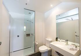 Sullivans Cove Apartments