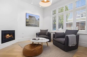 Sullivans Cove Apartments