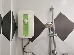 Hua Hin Irooms Hotel