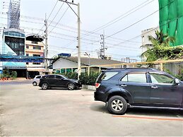 Hua Hin Irooms Hotel