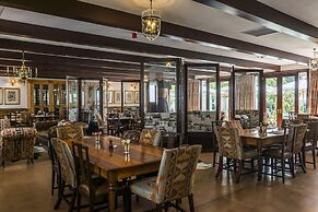 Drostdy Hotel