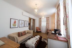 Drostdy Hotel