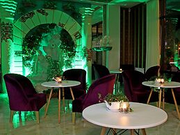 Cron Palace Tbilisi Hotel