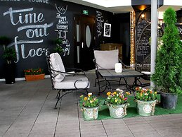 Cron Palace Tbilisi Hotel