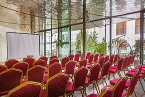 Cron Palace Tbilisi Hotel