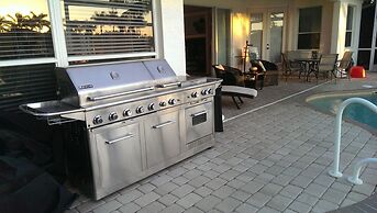 Villa Retreat - Exquisite Gulf Access