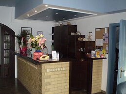 Giannis Hotel Apartments