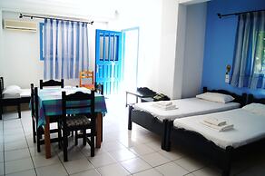 Giannis Hotel Apartments