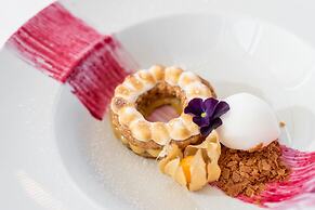 Eurostars Oasis Plaza Hotel