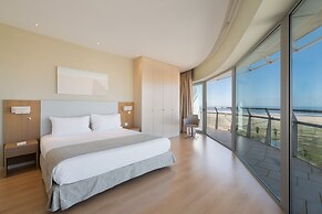 Eurostars Oasis Plaza Hotel