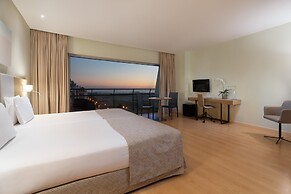 Eurostars Oasis Plaza Hotel