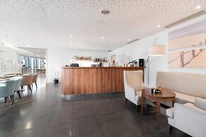 Eurostars Oasis Plaza Hotel