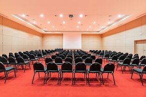 Eurostars Oasis Plaza Hotel