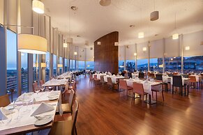 Eurostars Oasis Plaza Hotel