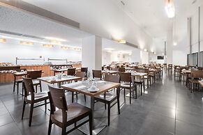 Eurostars Oasis Plaza Hotel